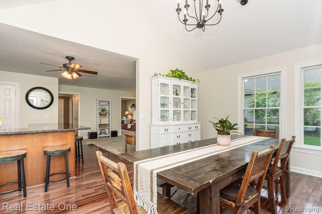 9079 TWIN OAKS, Flushing, MI 48433 — Photo 4