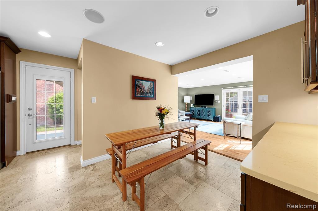 828 Westchester Road, Grosse Pointe Park, MI 48230 — Photo 8