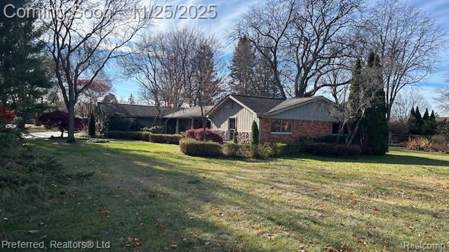 6800 Crestway Drive, Bloomfield, MI 48301 — Photo 4