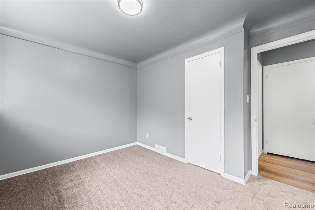 23701 Coyle Street, Oak Park, MI 48237 — Photo 20