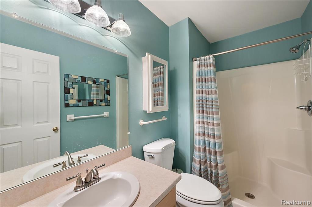 734 Challenging Trail, 65, South Lyon, MI 48178 — Photo 39