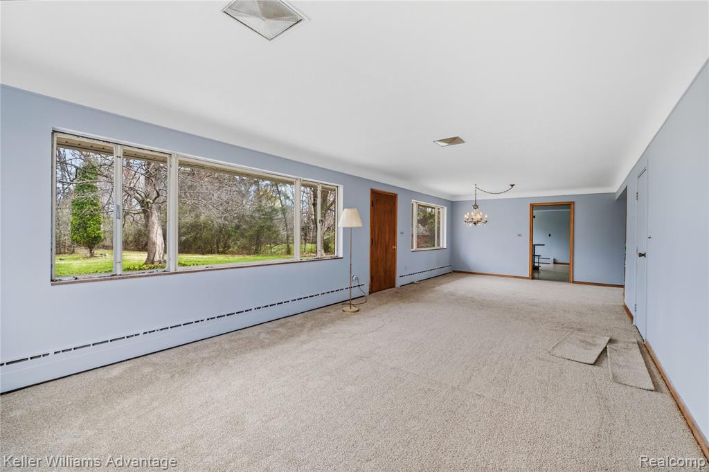 34550 Freedom Road, Farmington, MI 48335 — Photo 13