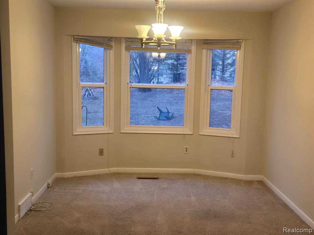 8970 GLASGOW Drive, White Lake, MI — Photo 3