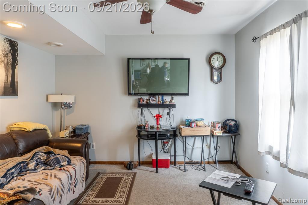 5763 N Silvery Lane, Dearborn Heights, MI 48127 — Photo 12
