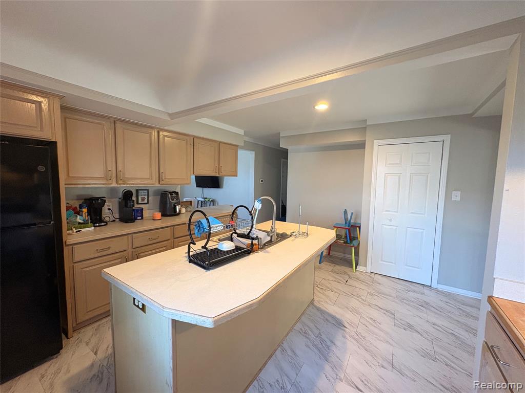 23349 Roxana Avenue, Eastpointe, MI 48021 — Photo 7