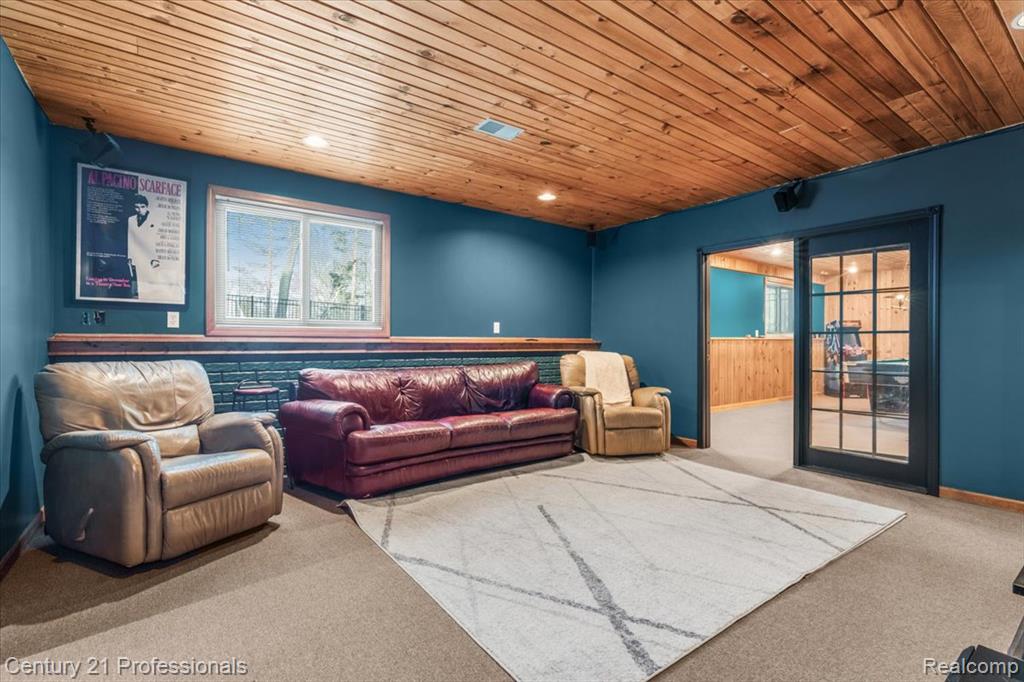 11413 Bancroft Court, Fenton, MI 48430 — Photo 30