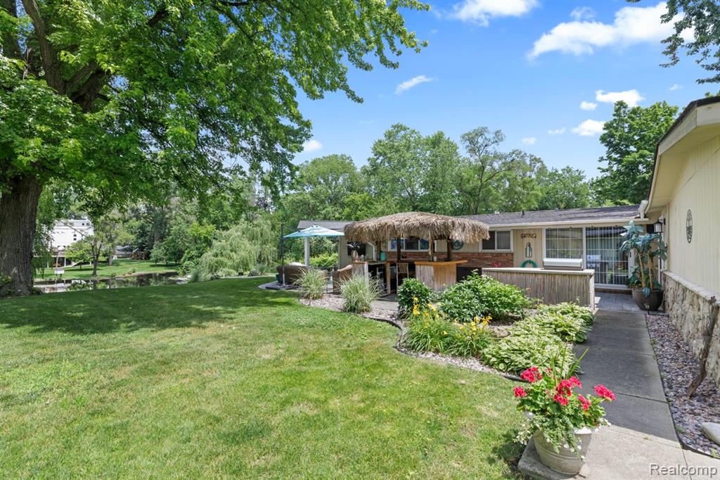 2159 HELMSFORD Drive, Wolverine Lake, MI 48390 — Photo 46