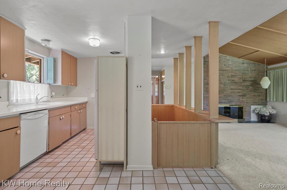 5660 Crabtree Road, Bloomfield Hills, MI 48301 — Photo 5