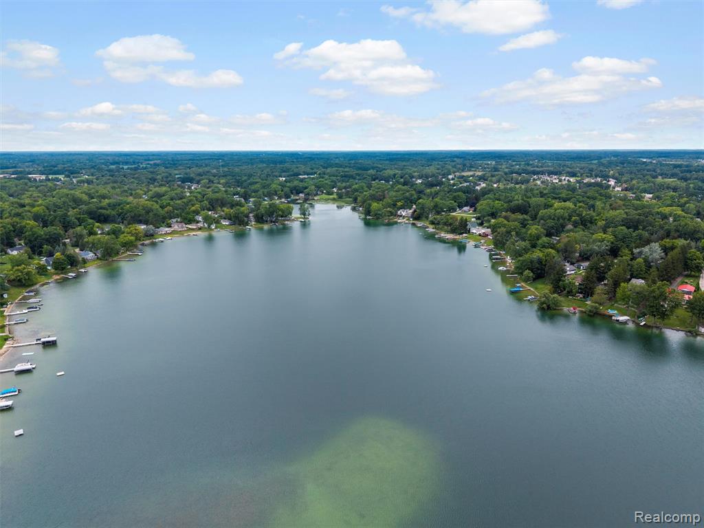 6102 Lakeview Park Drive, Linden, MI 48451 — Photo 37