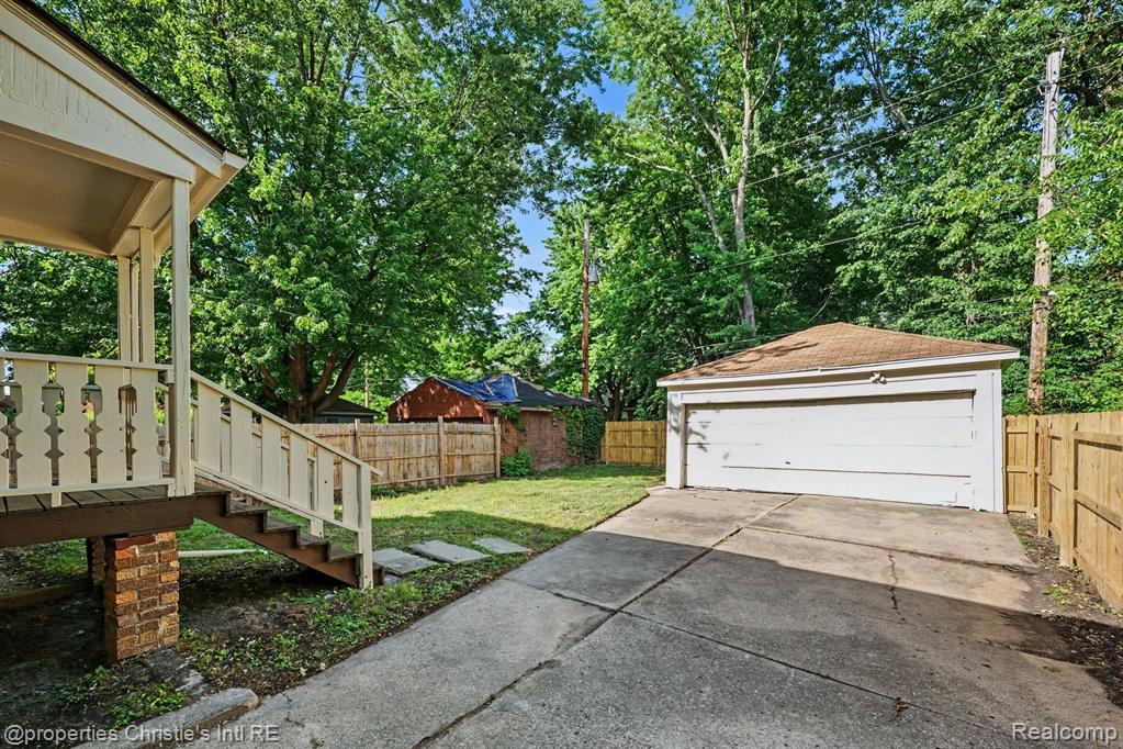 5984 Kensington Avenue, Detroit, MI 48224 — Photo 17