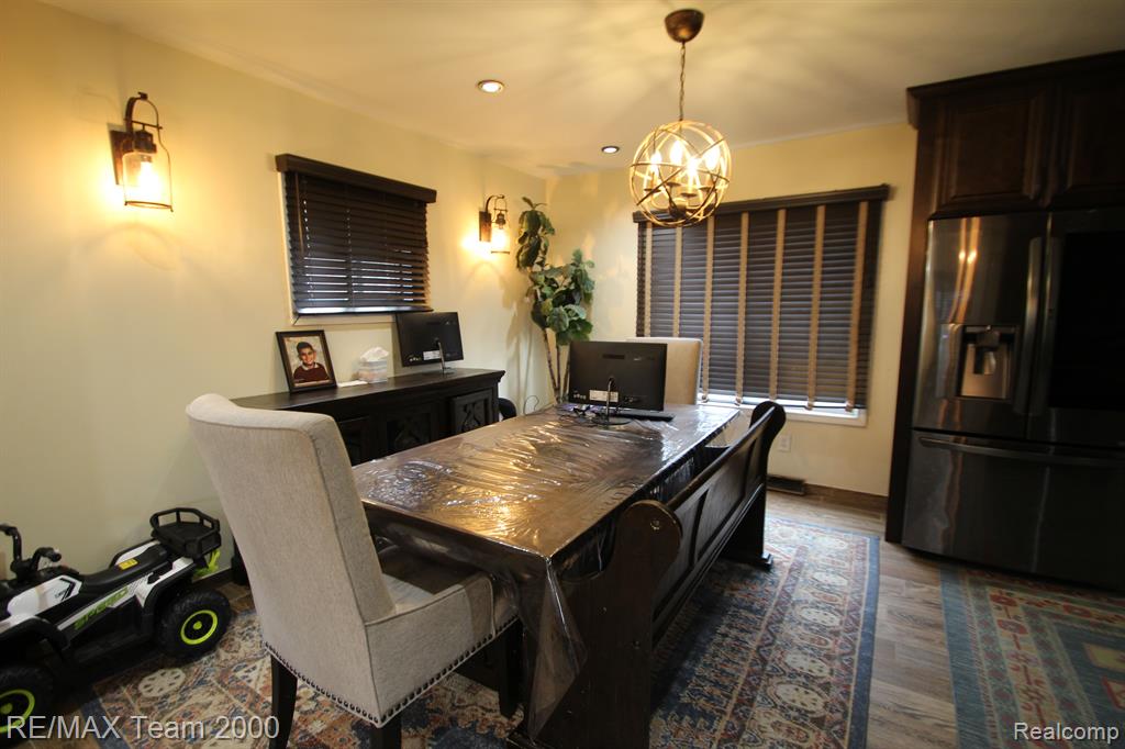6000 ORCHARD Avenue, Dearborn, MI 48126 — Photo 12