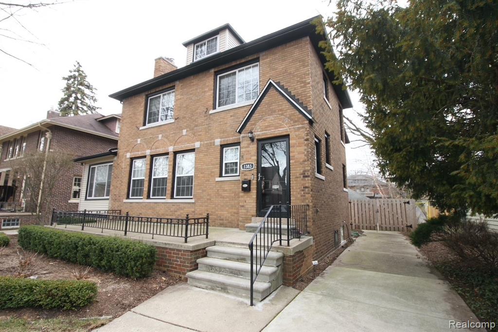 1383 Bishop Road, Grosse Pointe, MI 48230 — Photo 3