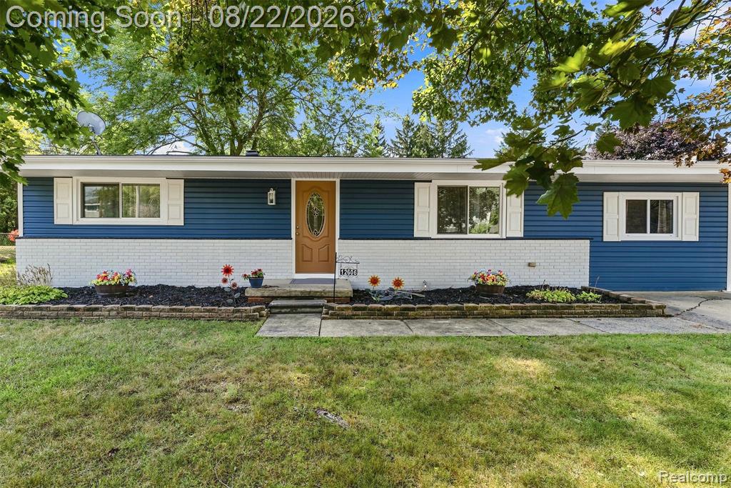 12606 Greenhill Drive, Grand Blanc, MI 48439