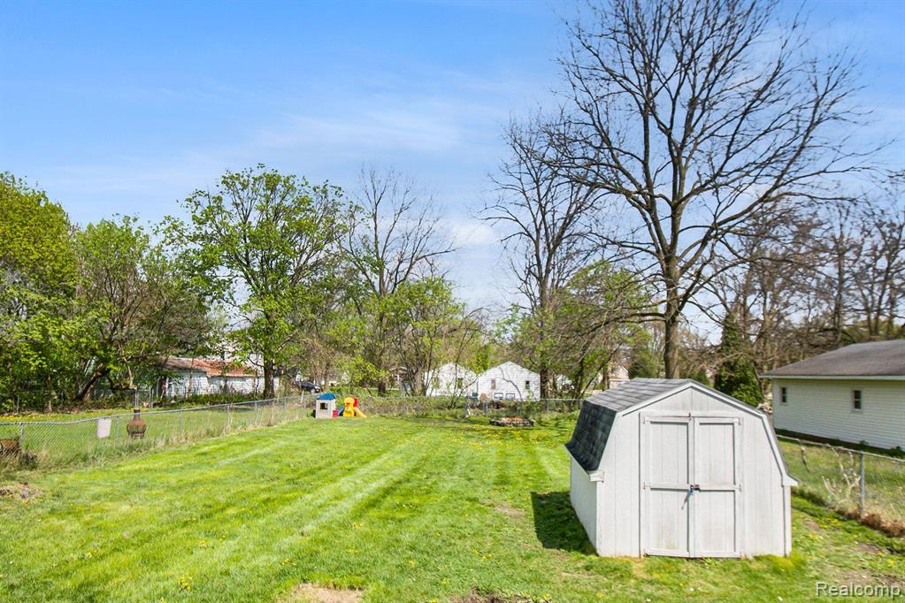 6176 PORTER Avenue, East Lansing, MI 48823 — Photo 12