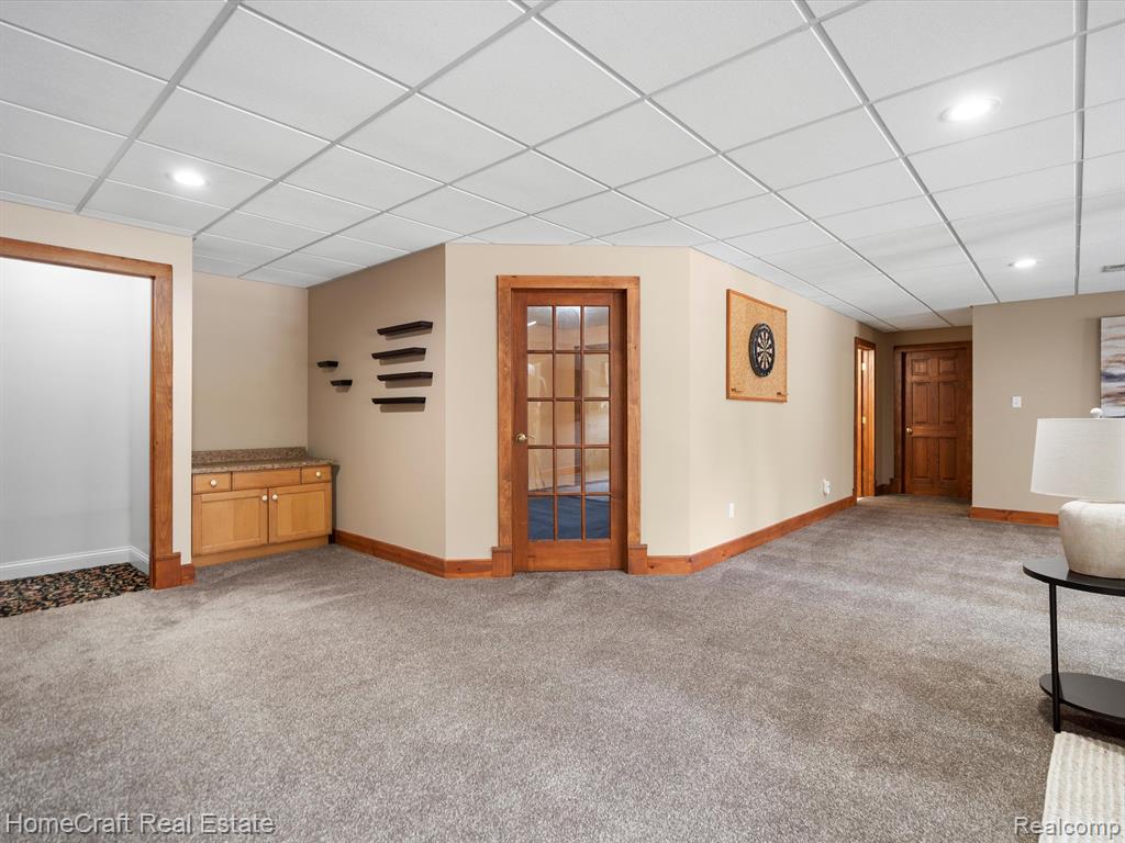 9123 SALEM FARMS Drive, South Lyon, MI 48178 — Photo 39