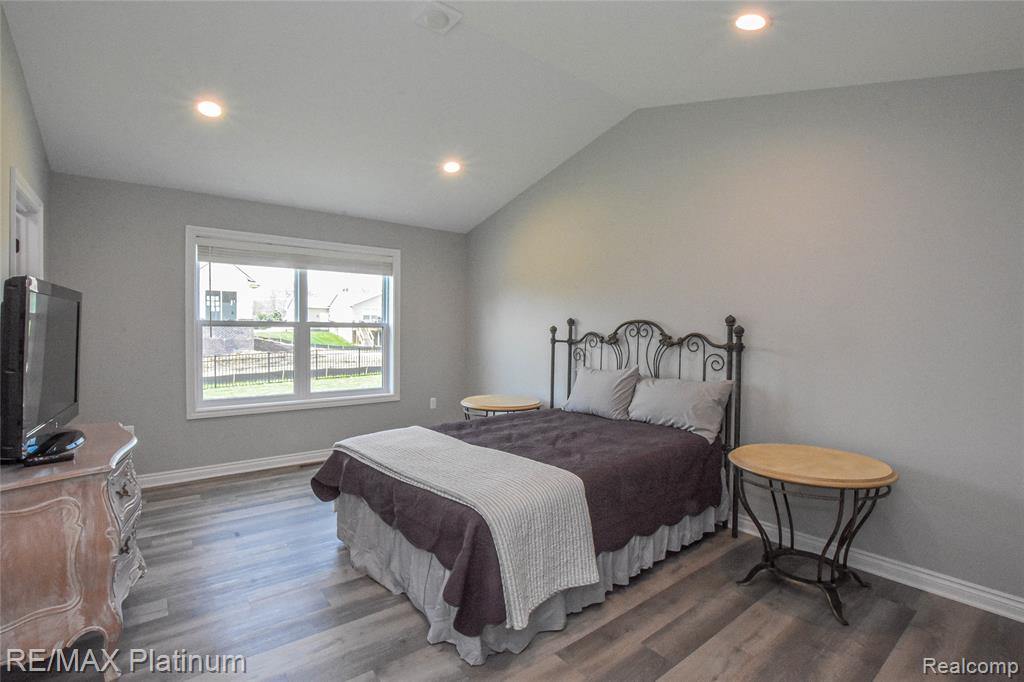 1174 Prudence Drive, Waterford, MI 48327 — Photo 21