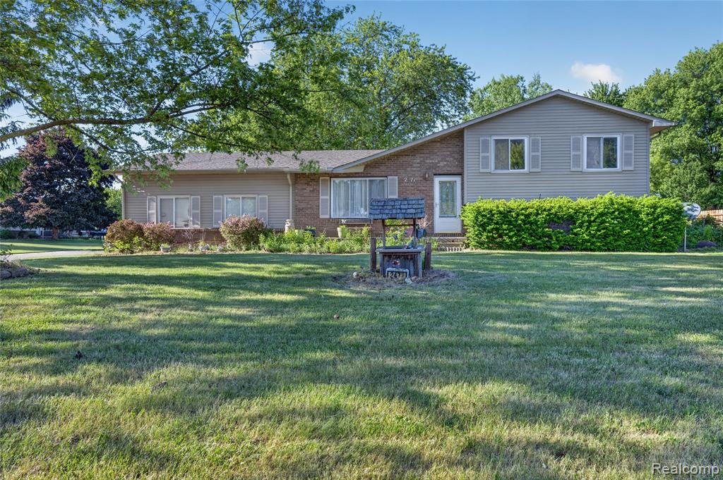 2471 Valley Church Drive, Clio, MI 48420