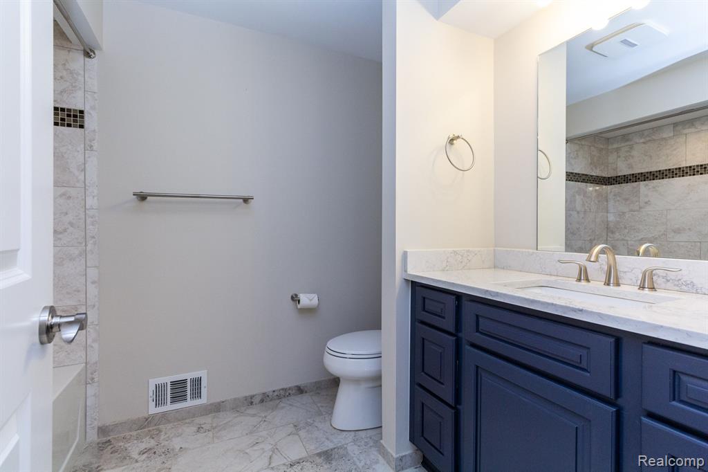 4355 S LAPEER Road, Metamora, MI 48455 — Photo 37