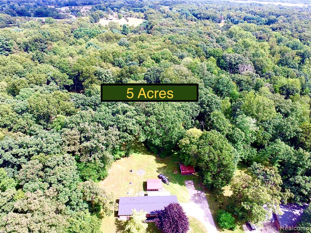 11411 Toma Road, Pinckney, MI 48169 — Photo 2