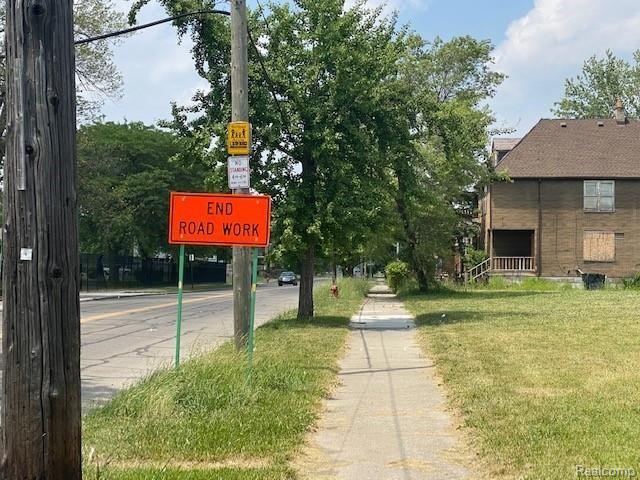 2218 VAN DYKE, Detroit, MI 48214 — Photo 6