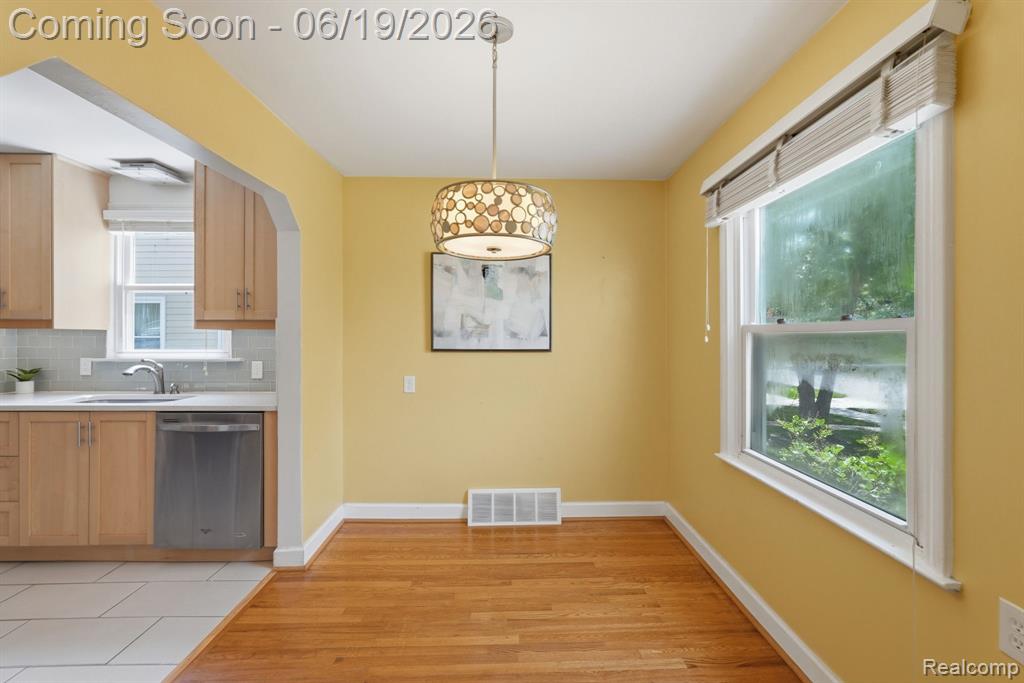 808 N Edison Avenue, Royal Oak, MI 48067 — Photo 7