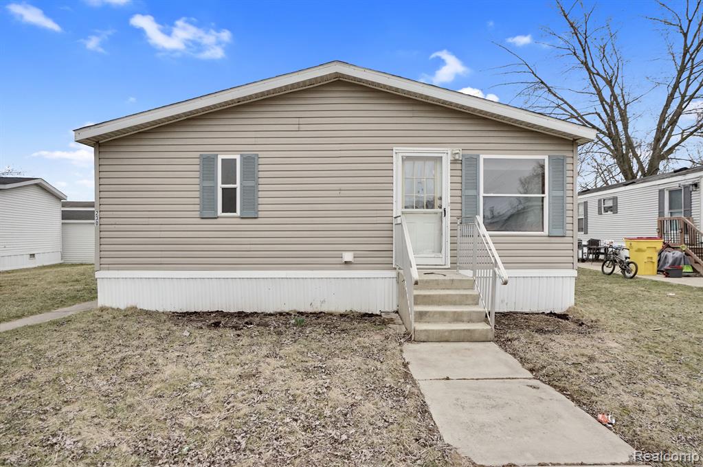 41021 OLD MICHIGAN AVENUE Lot #230, Canton, MI 48188 — Photo 2