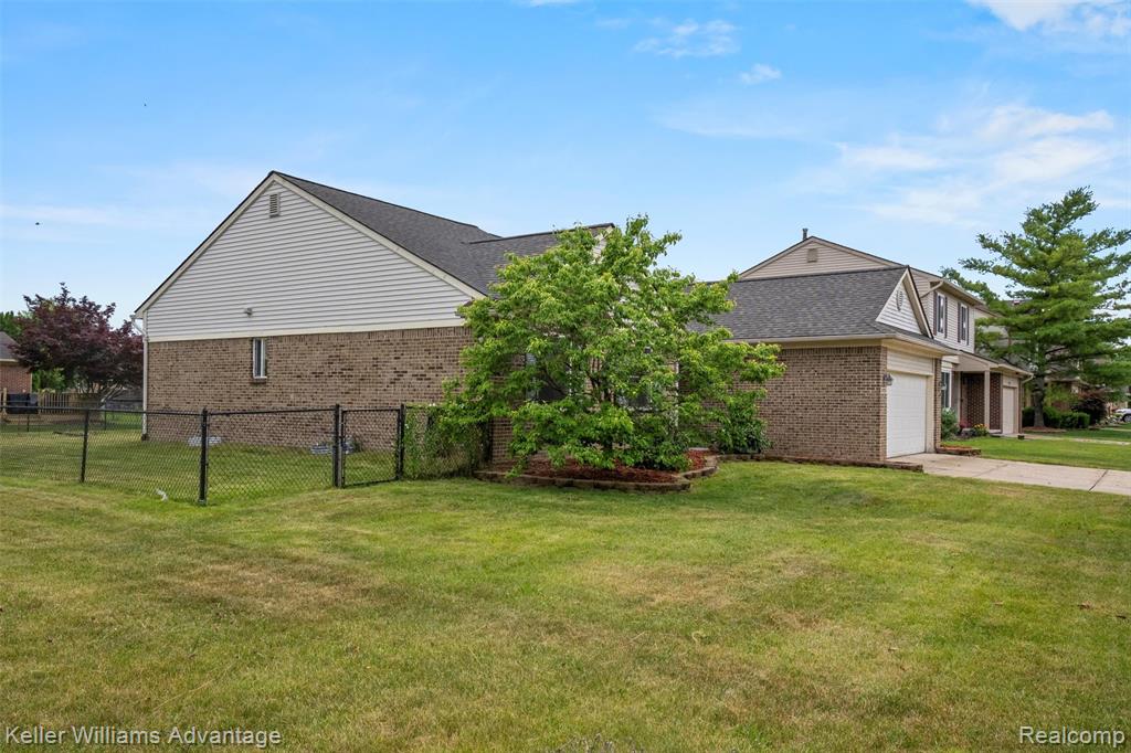 41215 Westfield Circle, Canton, MI 48188 — Photo 4