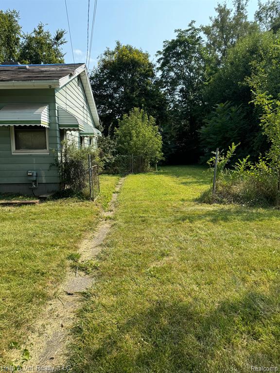 4034 RANDOLPH Street, Saginaw, MI 48601 — Photo 6