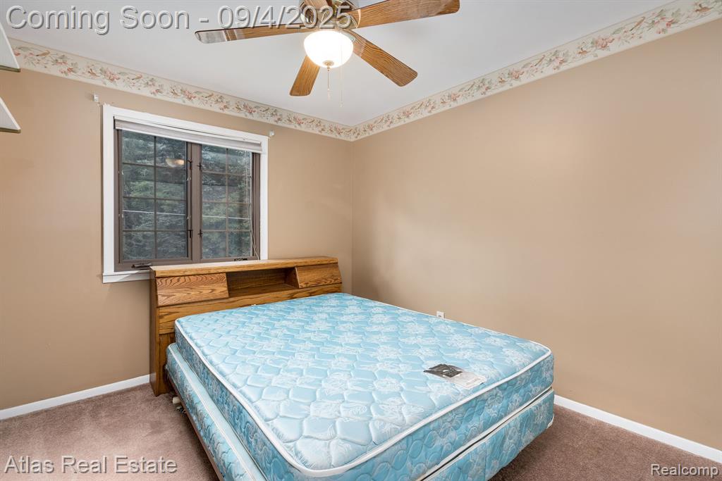 8557 Henderson Road, Goodrich Vlg, MI — Photo 28