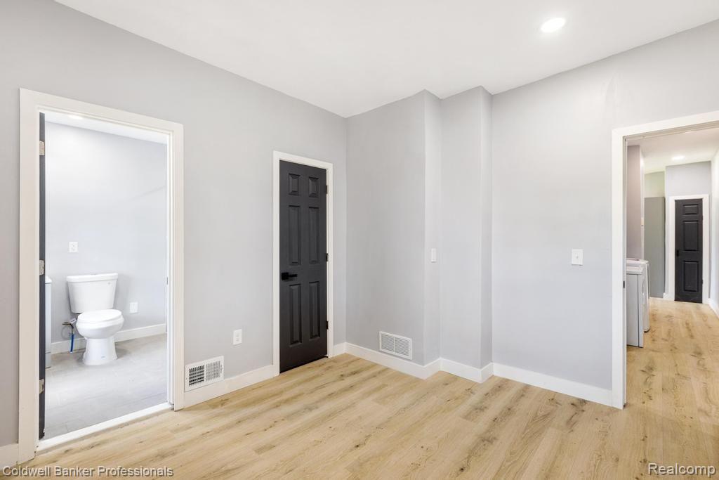 635 HAGUE-2W Street, Detroit, MI 48202 — Photo 23