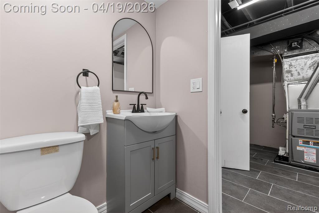 9075 W Parkway Street, Detroit, MI 48239 — Photo 35