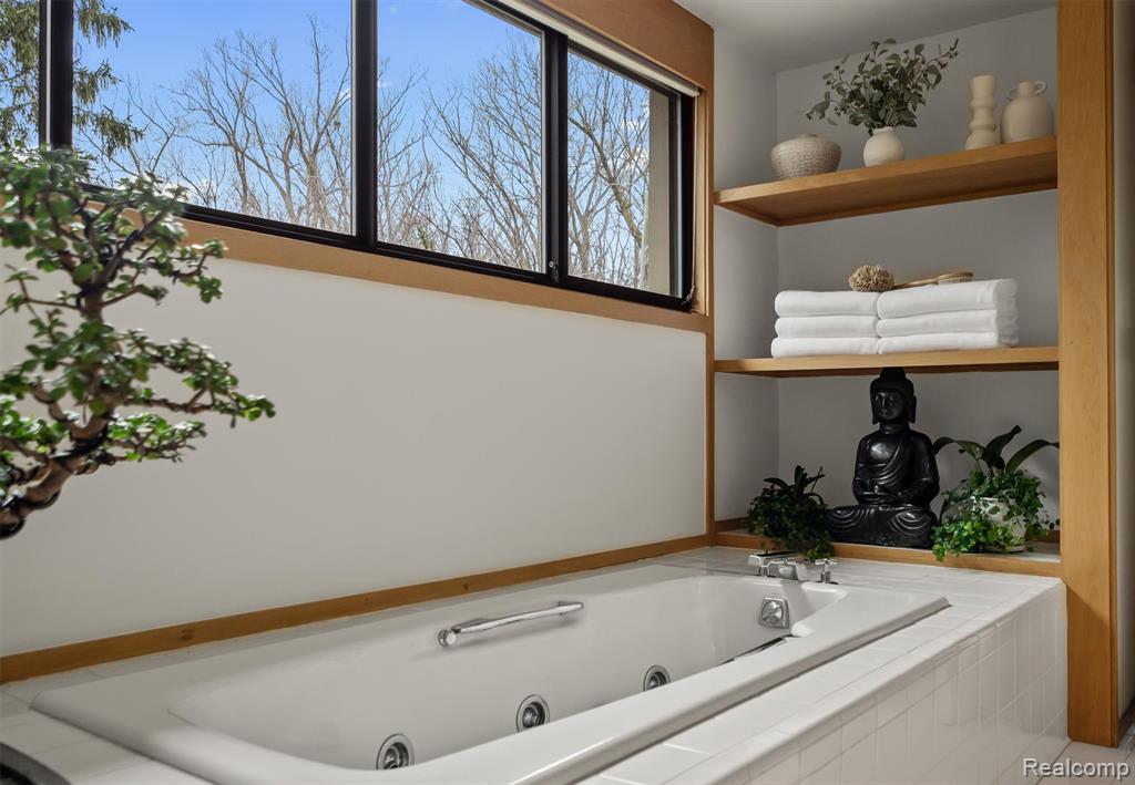 63 Barden Court, Bloomfield Hills, MI 48304 — Photo 25