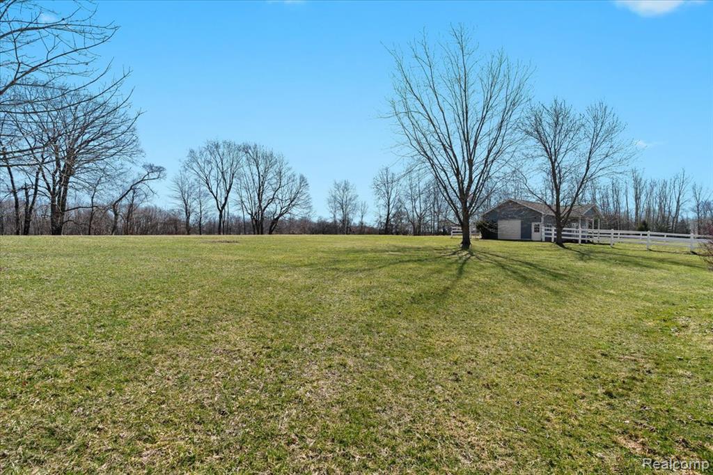 80442 WOODRIDGE Lane, Romeo, MI 48065 — Photo 36
