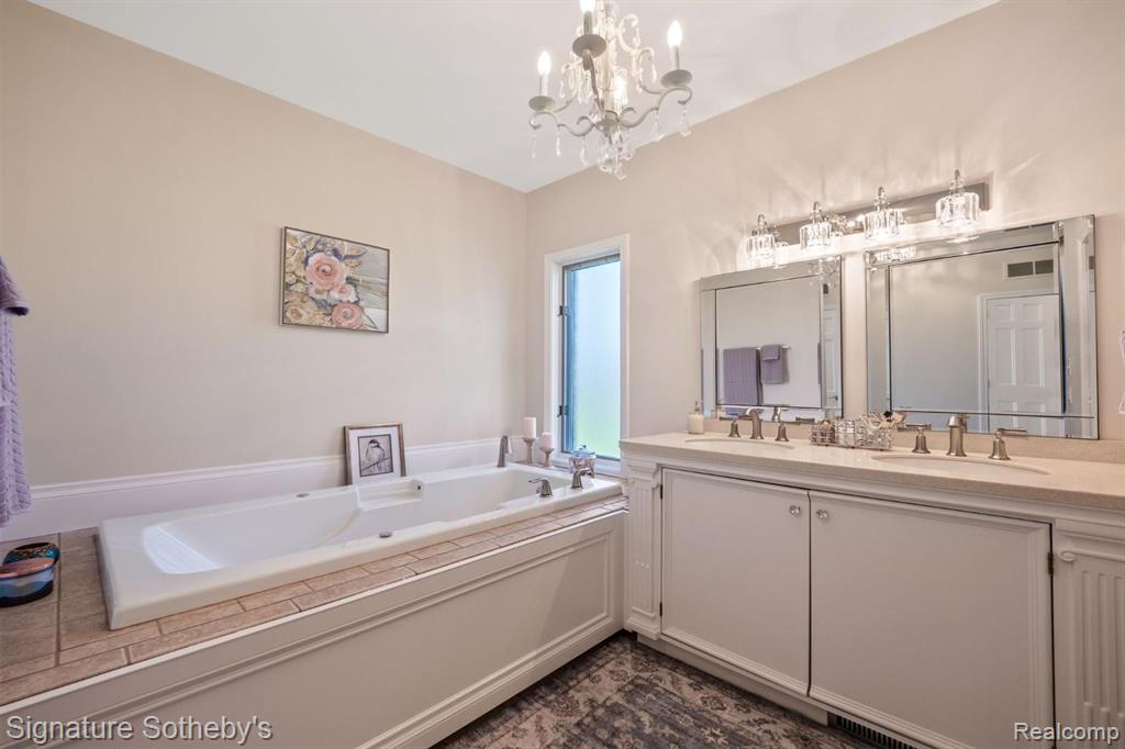 51 CHATEAUX DU LAC, Fenton, MI 48430 — Photo 14