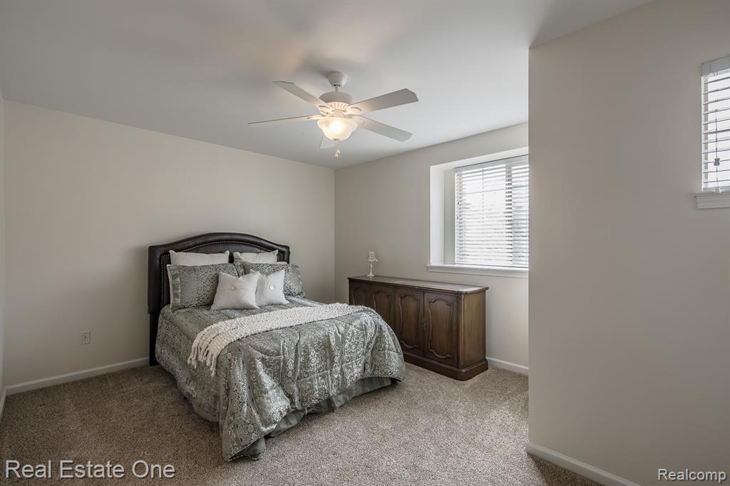 1277 Edelweiss Lane, Waterford, MI 48327 — Photo 38