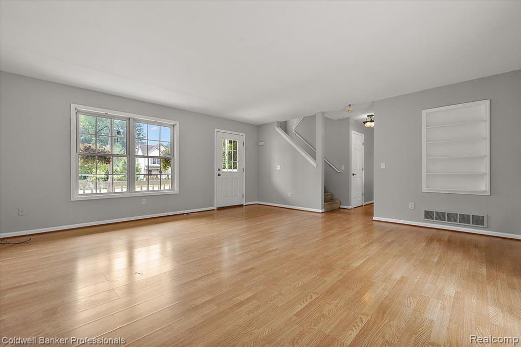 765 1st Street, Fenton, MI 48430 — Photo 3