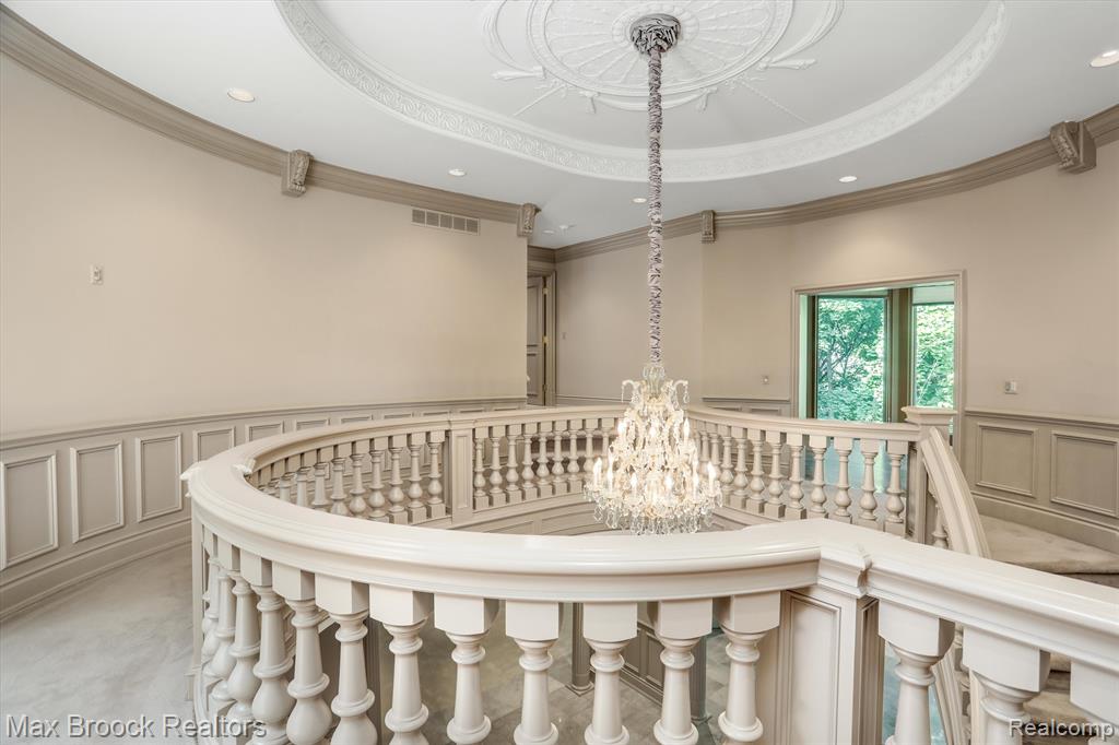 4366 KAREN Lane, Bloomfield Hills, MI 48302 — Photo 34