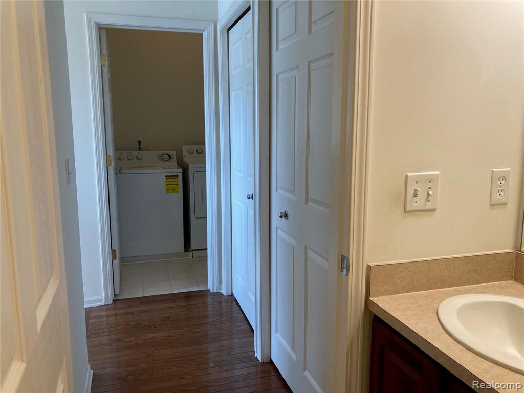 39837 Rockcrest Circle, Northville, MI — Photo 12