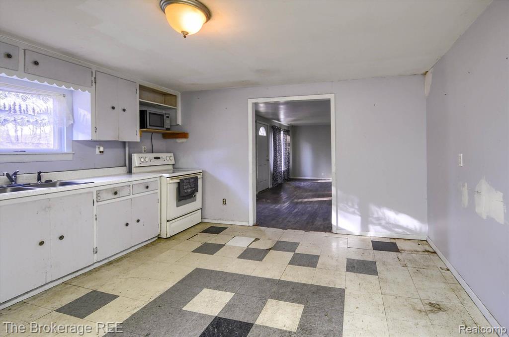 4519 RATHBUN Road, Birch Run, MI 48415 — Photo 9