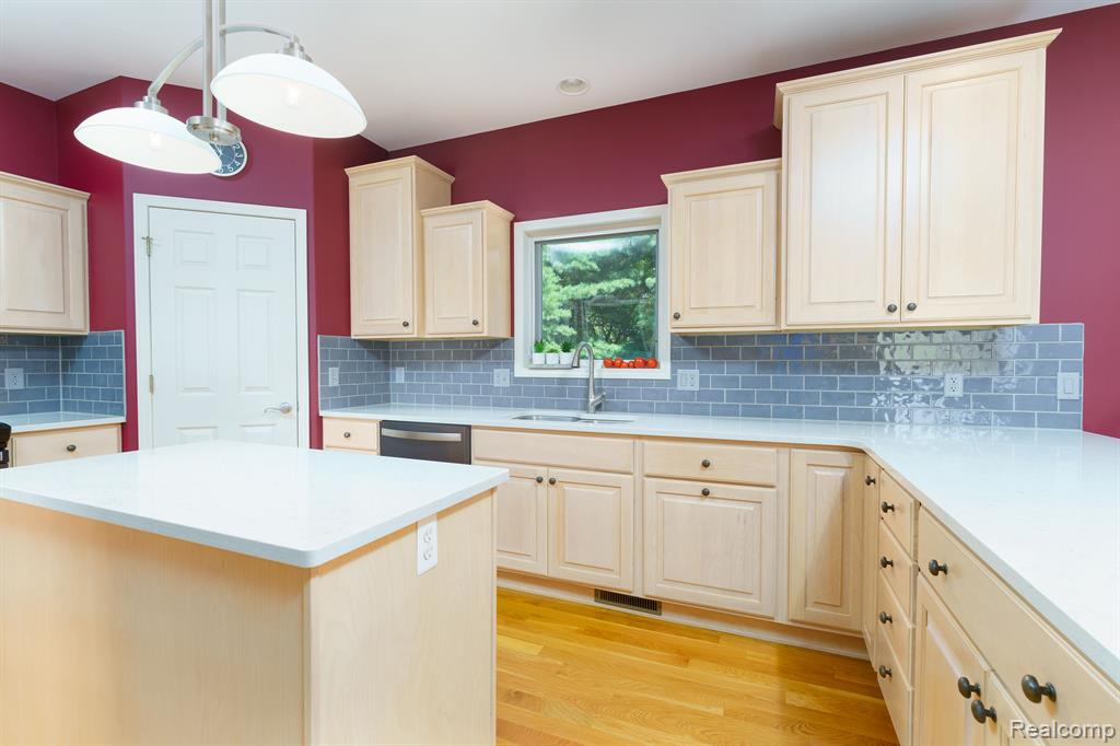 11660 BELL OAK Road, Webberville, MI 48892 — Photo 16