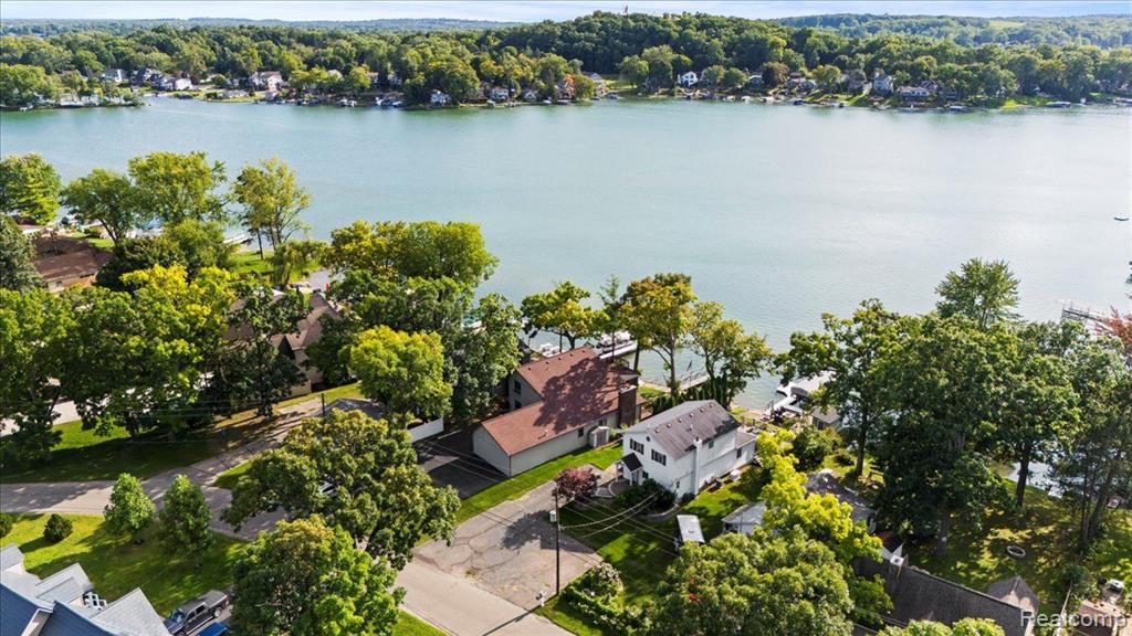 3979 LOTUS Drive, Waterford, MI 48329 — Photo 77
