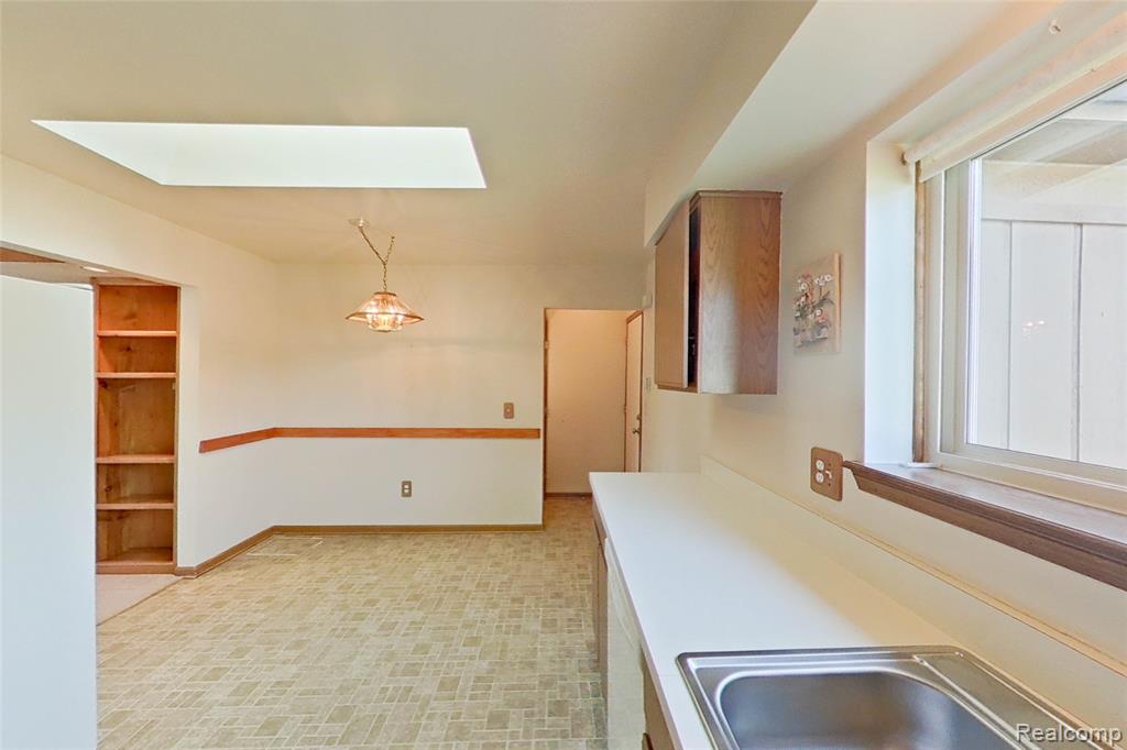 42767 Colling Drive, Canton, MI 48188 — Photo 7
