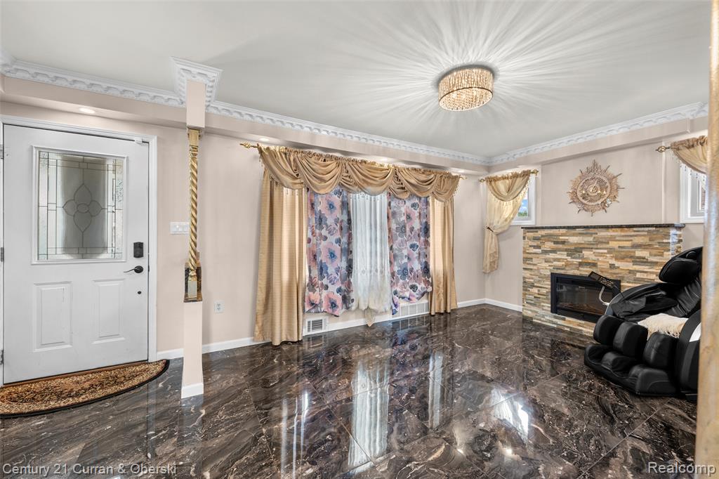 6132 Kenilworth Street, Dearborn, MI 48126 — Photo 5