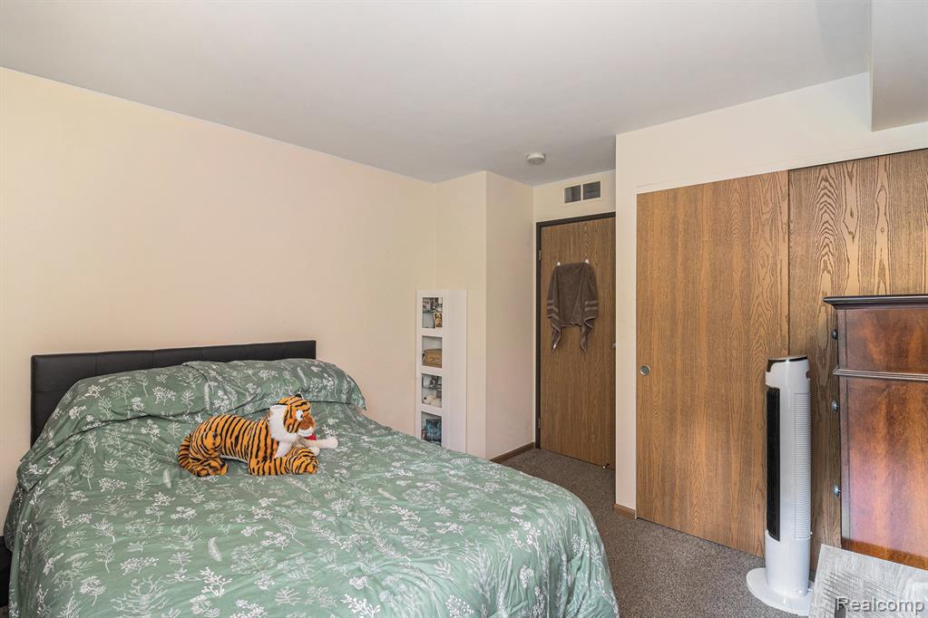 61009 Greenwood Drive, 183, South Lyon, MI 48178 — Photo 14