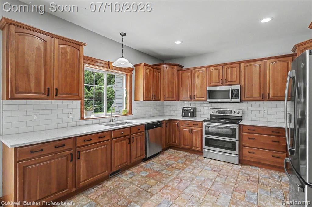 3822 Broadview Lane, Highland, MI — Photo 8