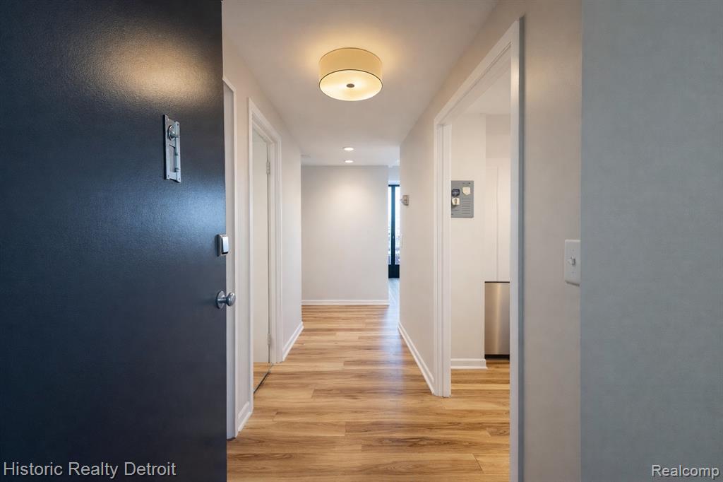 1300 E Lafayette, 2407, Detroit, MI 48207 — Photo 3