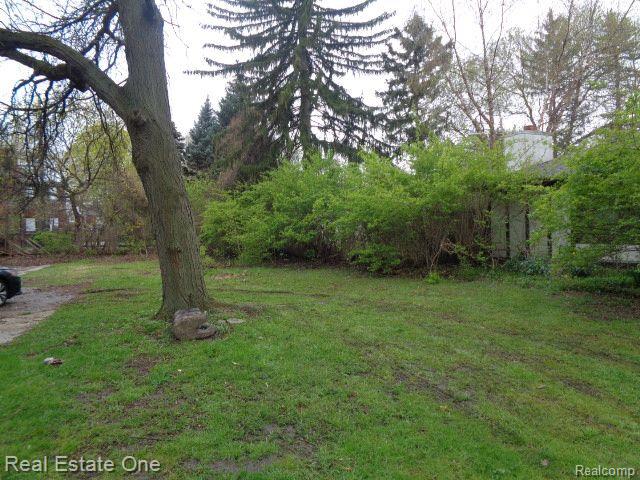 3215 SHERBOURNE Road, Detroit, MI 48221 — Photo 11