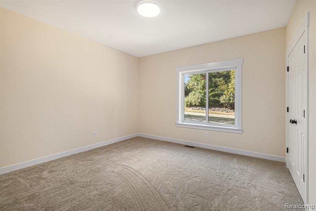 15273 Pine Ridge Drive, Holly, MI 48462 — Photo 18
