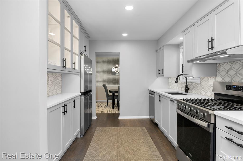 5011 Thorncroft Avenue, Royal Oak, MI 48073 — Photo 17