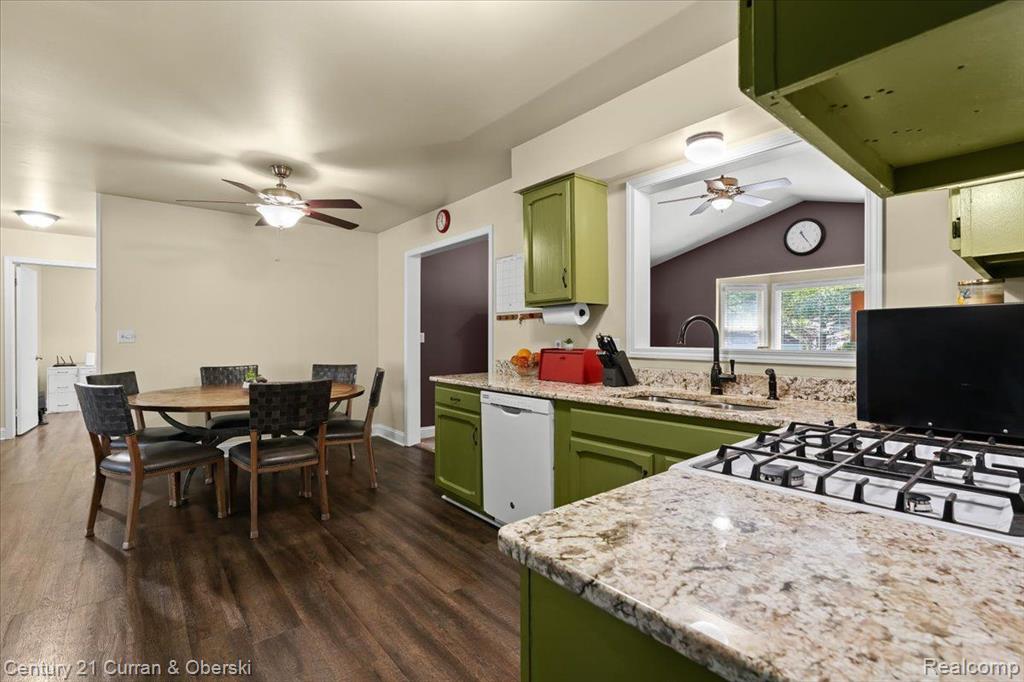 23588 TORREY Street, Armada, MI — Photo 9